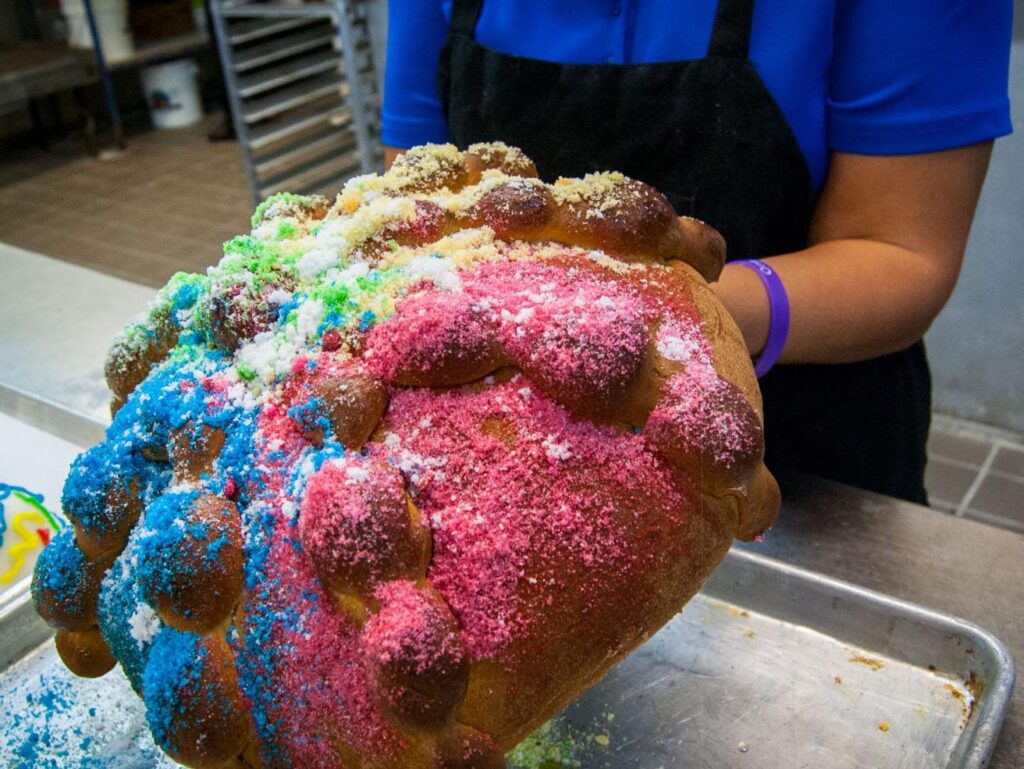 La Estrella Bakery Recognized by Washington Post for Pan De Muerto