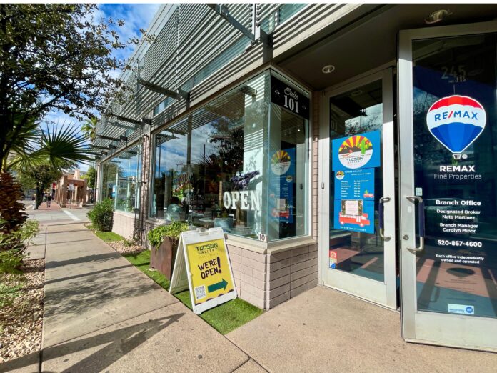 Front REMAX Fine Properties & Gallery