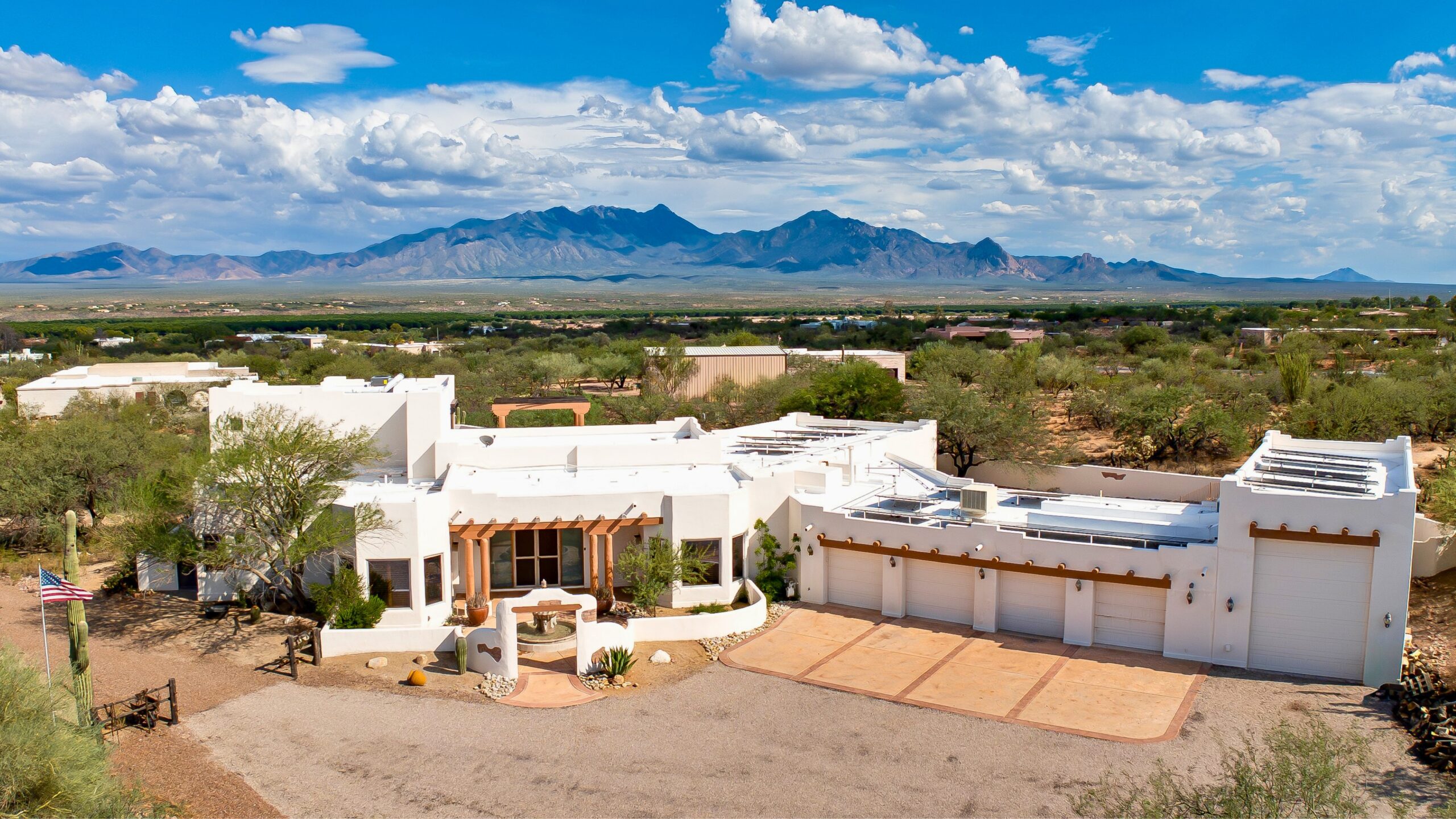 Unveiling Green Valley Luxury Living: Resort-Style Elegance, Panoramic Mountain Views, and Exclusive Estates