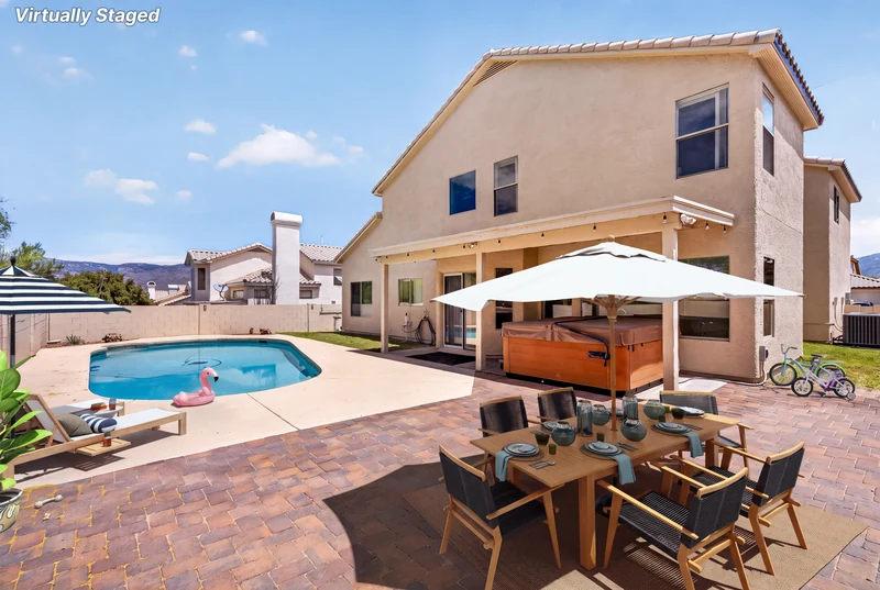 Covered patio pool Tucson home with Catalina mountain backdrop